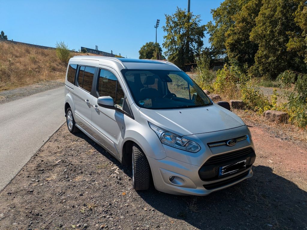 Image of Ford Grand Tourneo