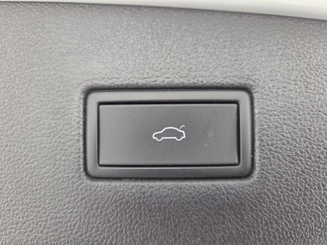 Tiguan Allspace R-Line 2.0 TDI DSG 4MOT MATRIX P