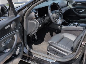 Mercedes E 300 - 4