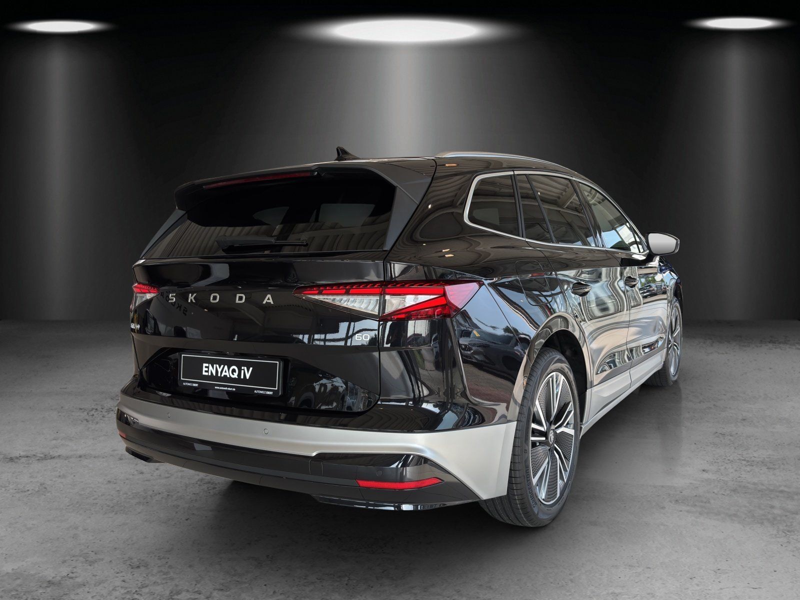 Fahrzeugabbildung SKODA Enyaq 60