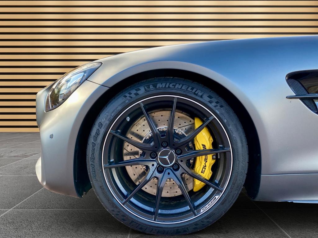Mercedes-Benz AMG GT R