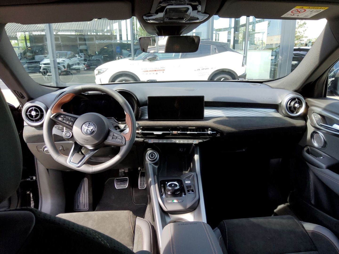 Fahrzeugabbildung Alfa Romeo Tonale Intensa Sondermodell Navi, LHZ, 360°, 1,9