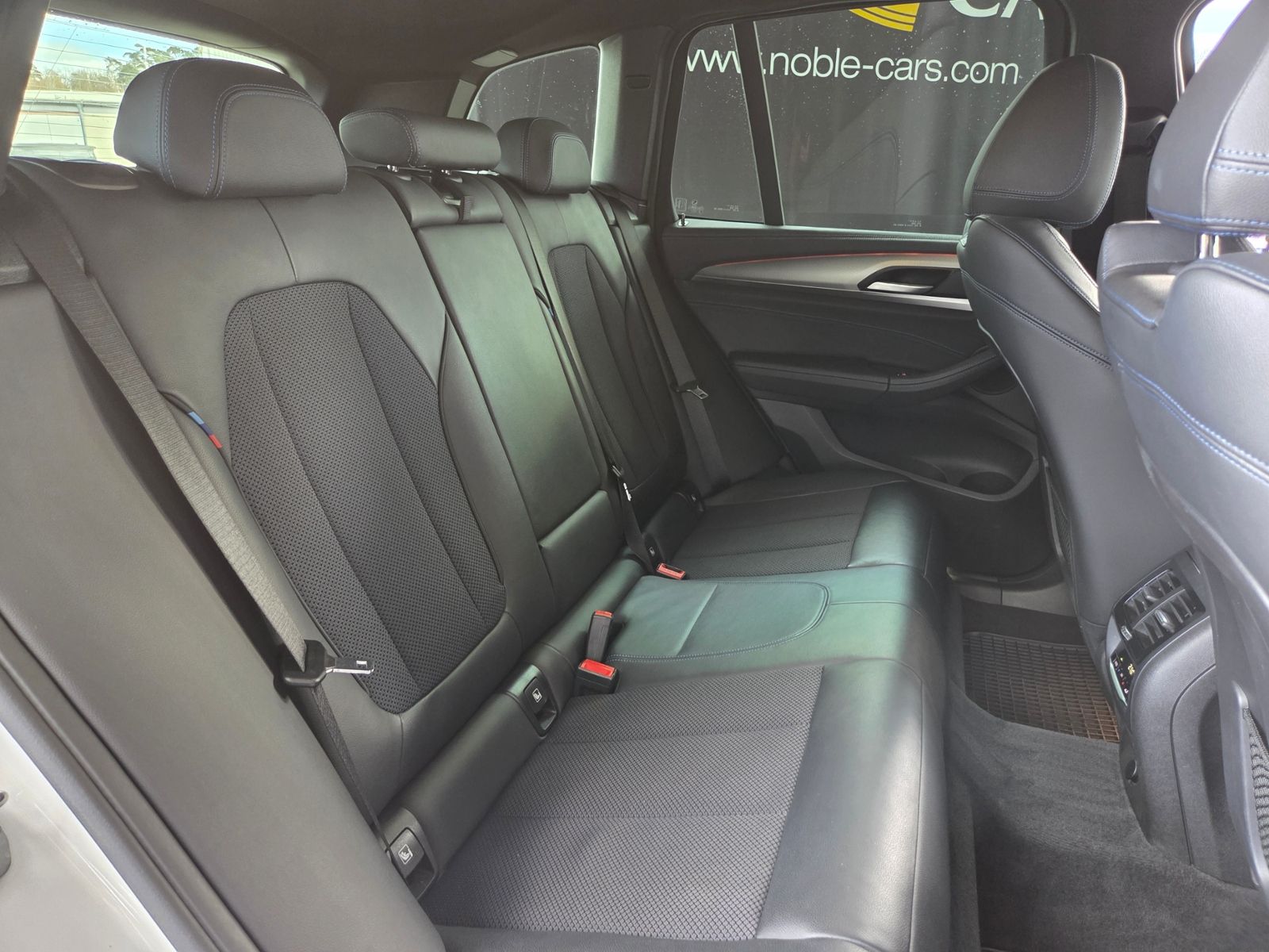 Fahrzeugabbildung BMW X3 M40d AHK xDrive LED NAV PDC SHZ