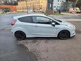 Ford Fiesta 1,6 EcoBoost ST200 ST200 - Ford Fiesta St200 mit Benzin-Antrieb