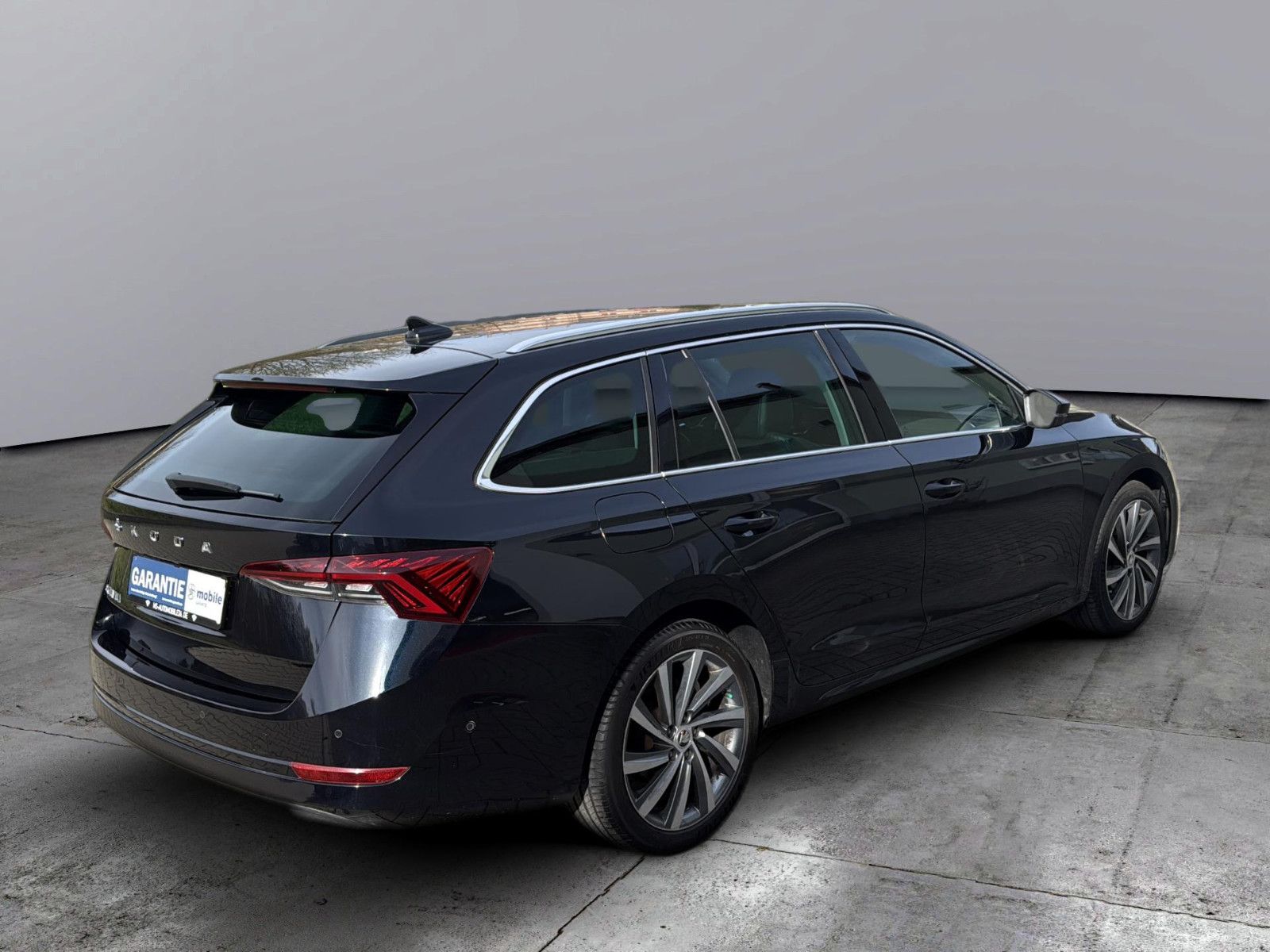 Fahrzeugabbildung SKODA Octavia/ First Edition- Standhz./AHK /1. Hand