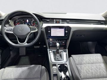Volkswagen Passat Variant - 9