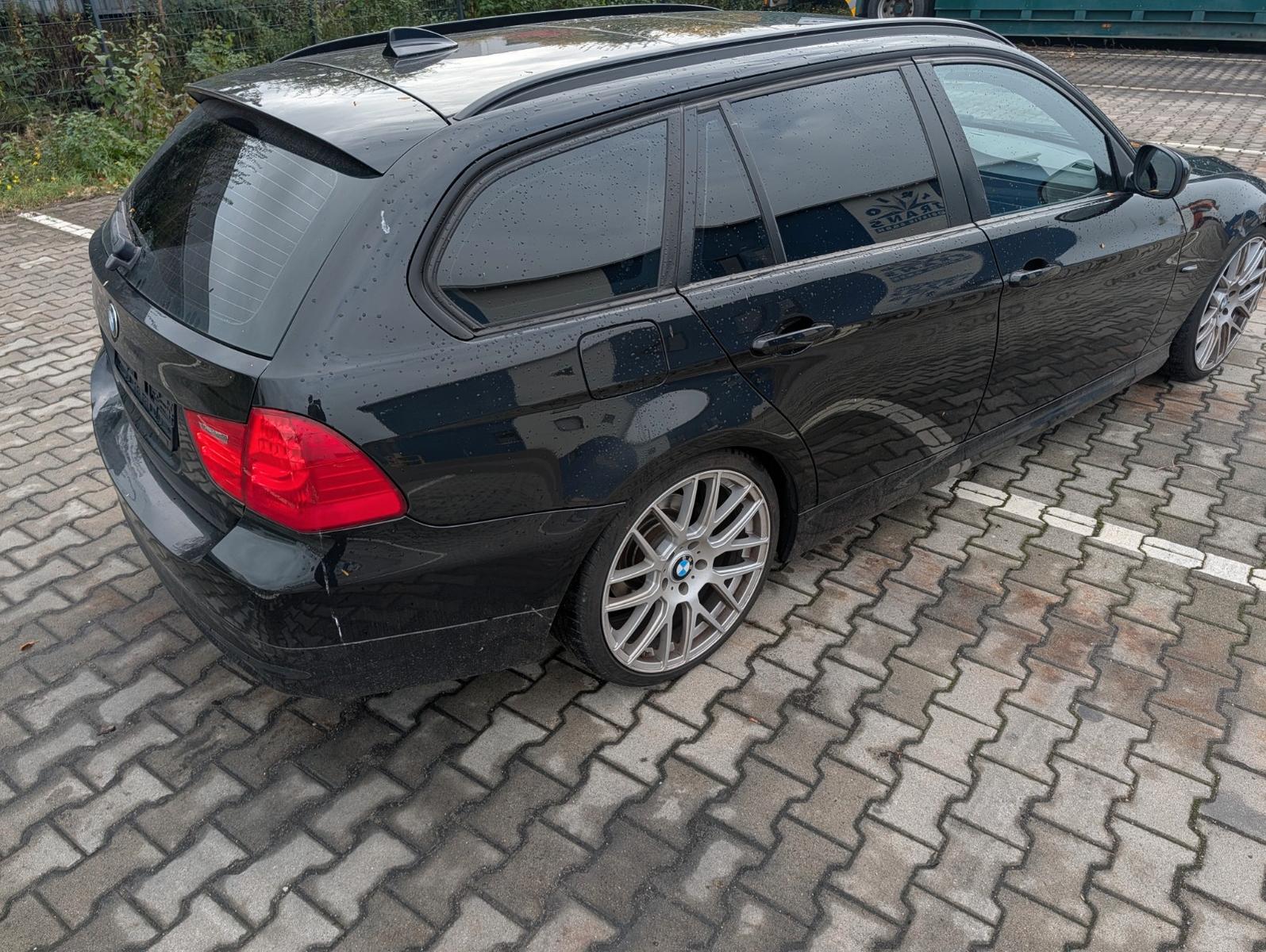 BMW 320 2011 — engine 1.995 cm³, 184 HP (135kW)
