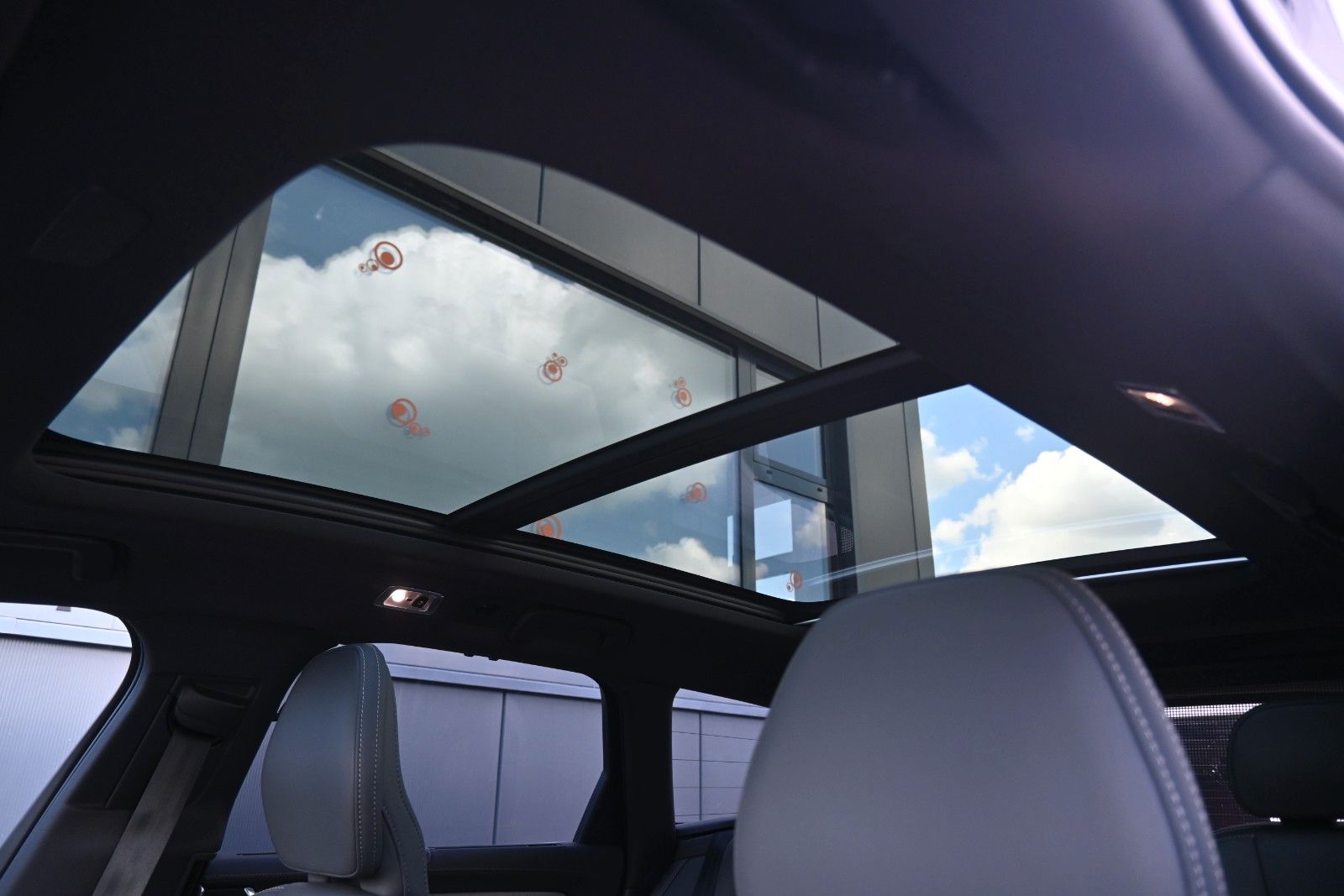 Fahrzeugabbildung Volvo V90 T8 AWD Recharge Inscription*PANO*360*H&K*HUD