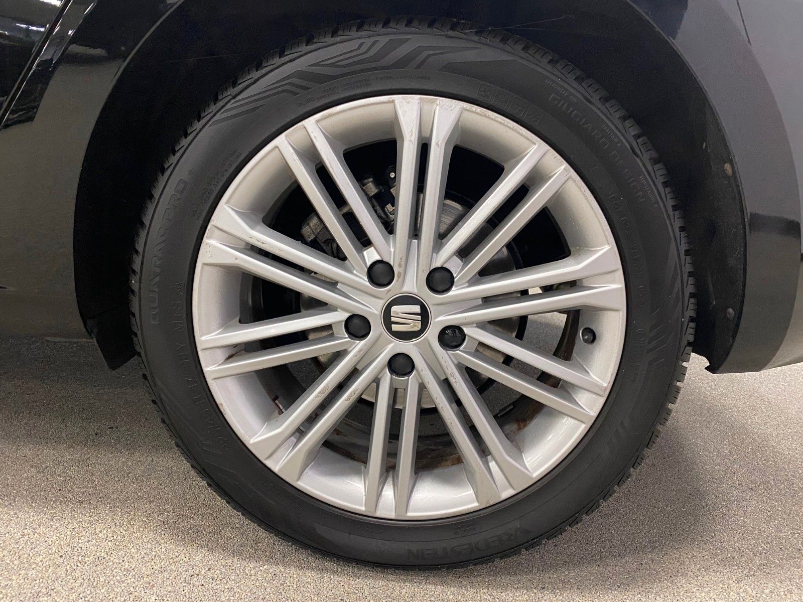 Fahrzeugabbildung SEAT Leon 1.4 TSI Start&Stop Xcellence+NAVI+LED+SHZ++