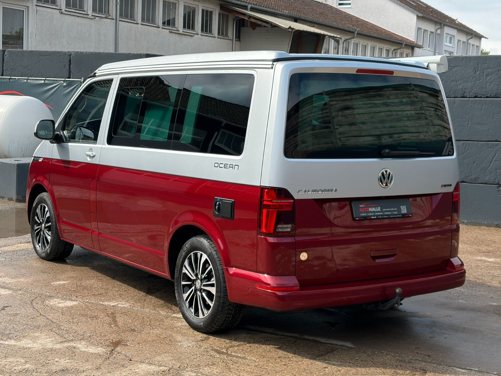Fahrzeugabbildung Volkswagen T6.1 California Ocean 2.0 TDI Hub Küche Markise