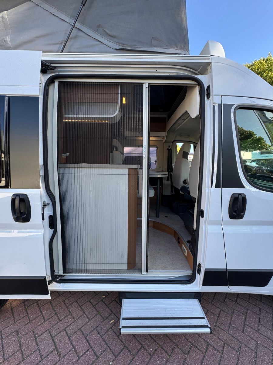 Fahrzeugabbildung VANTourer 540 FIAT DUCATO AUFSTELLDACH 5 SCHLAFPLÄTZE AHK