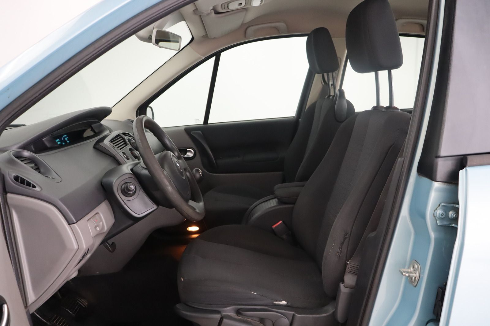 Fahrzeugabbildung Renault Megane Scenic 1.6 16V * Klima * Isofix