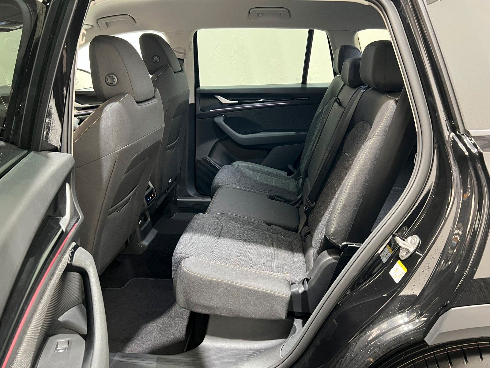 Fahrzeugabbildung SKODA Kodiaq 1.5 TSI DSG / Navi / ACC/ 7 Sitzer