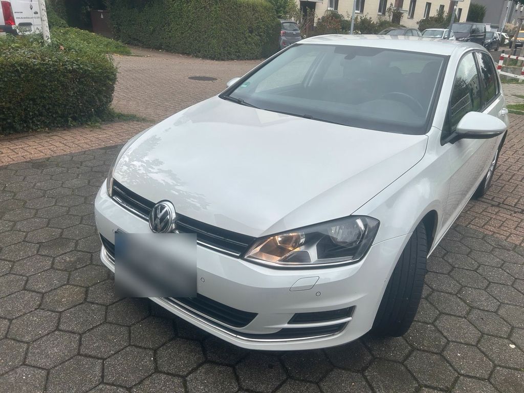 Image of Volkswagen Golf