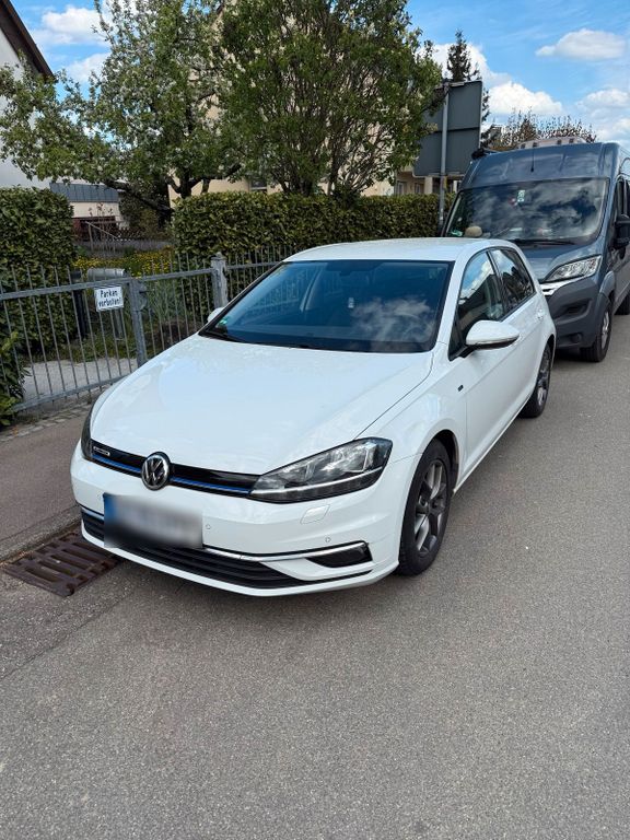 Image of Volkswagen Golf