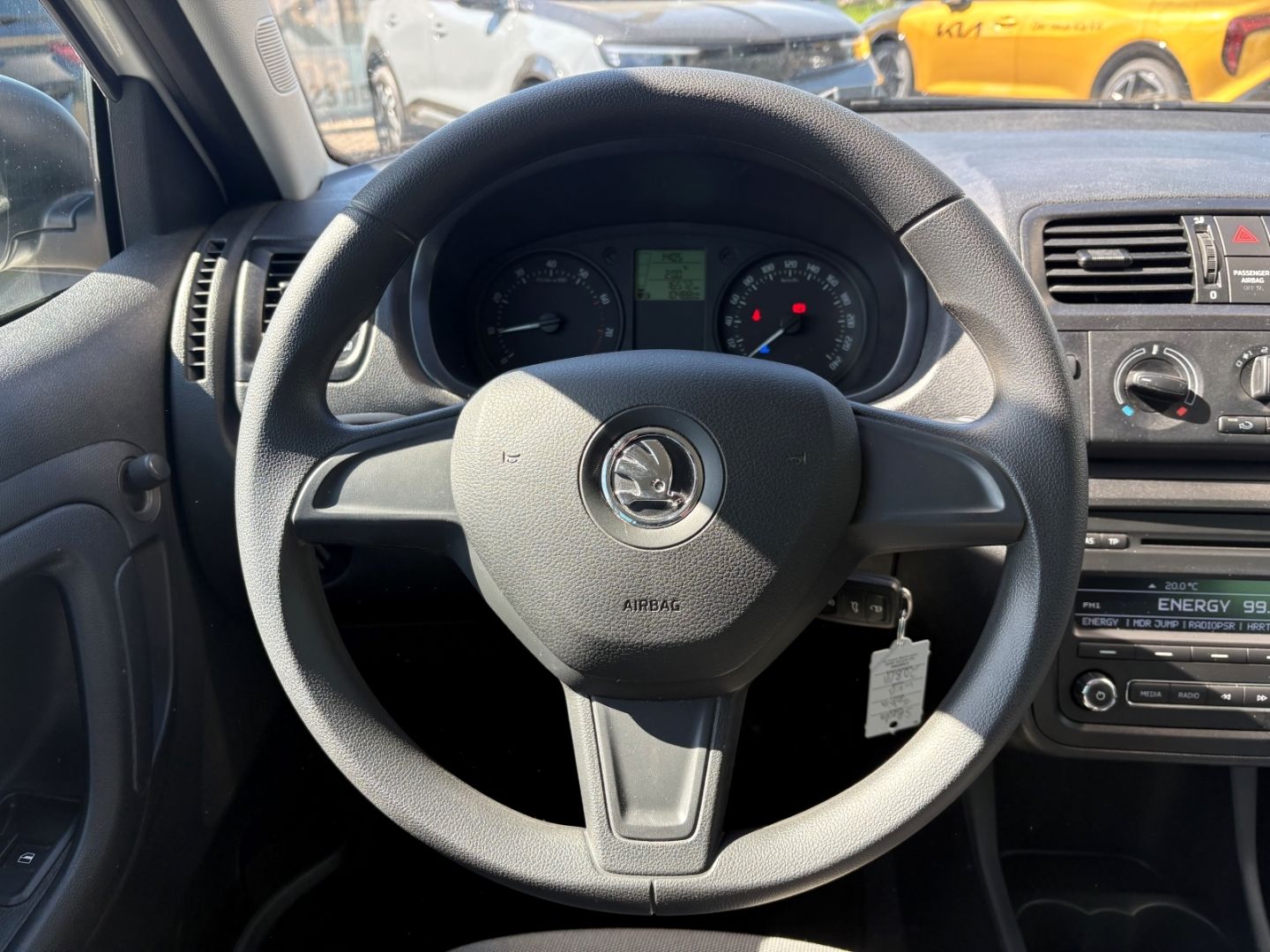Fahrzeugabbildung SKODA Fabia Cool Edition KLIMA RDKS 8-fach bereift