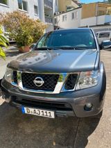 Nissan Pathfinder 2.5 dCi DPF SE 4WD Automatik SE - Nissan Pathfinder: Automatik