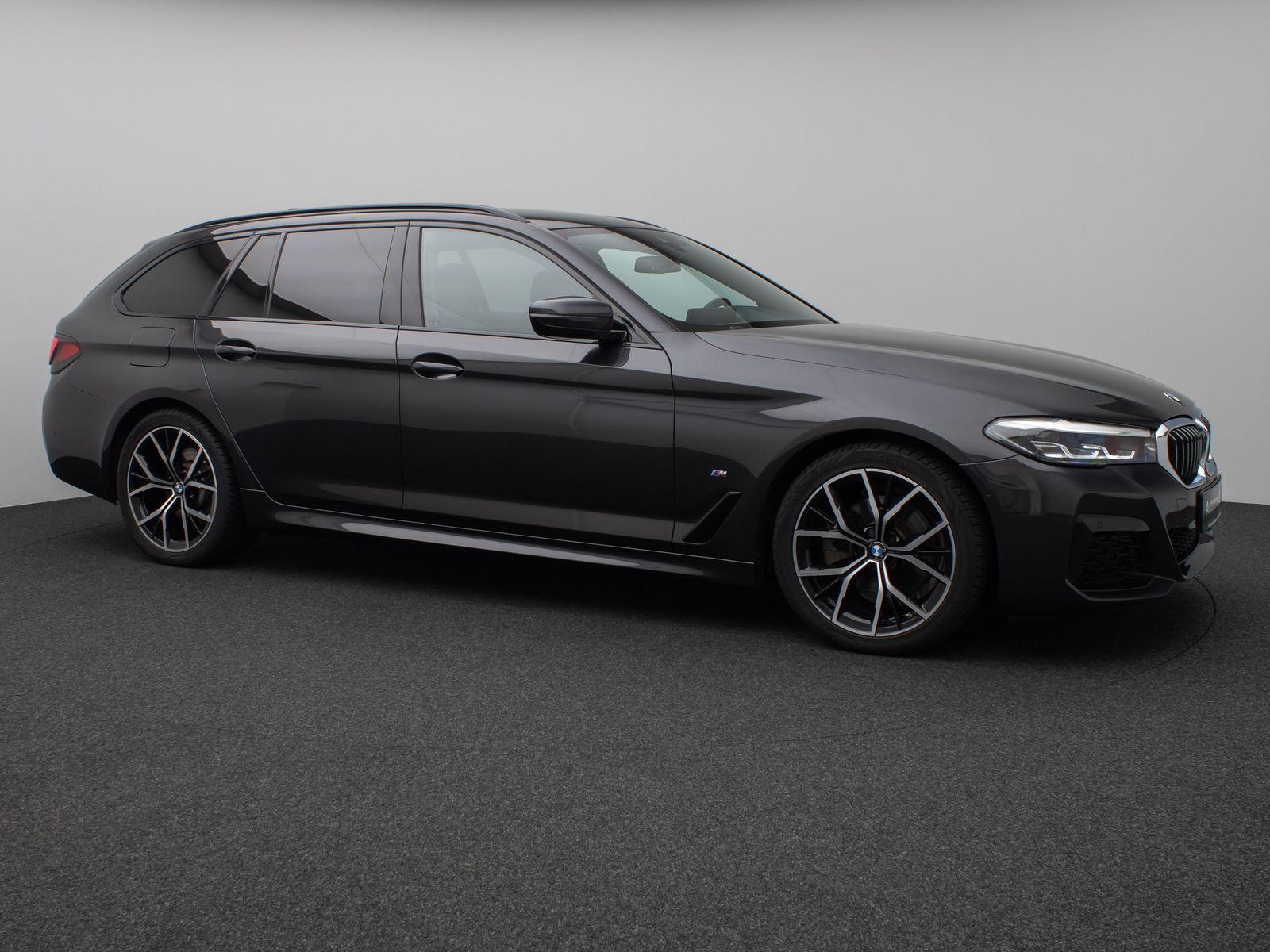 Fahrzeugabbildung BMW 520i M Sport Kamera DAB AHK Alarm Komfort 19Zoll