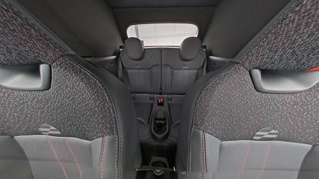 MINI John Cooper Works Cabrio - Bild 14