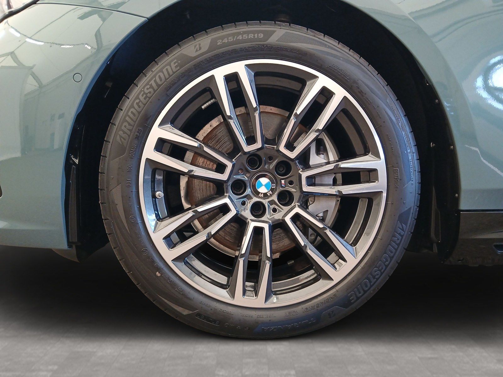 BMW i5 eDrive40 Touring M Sport LiCoPr DAPr PA+ AHK foto 7