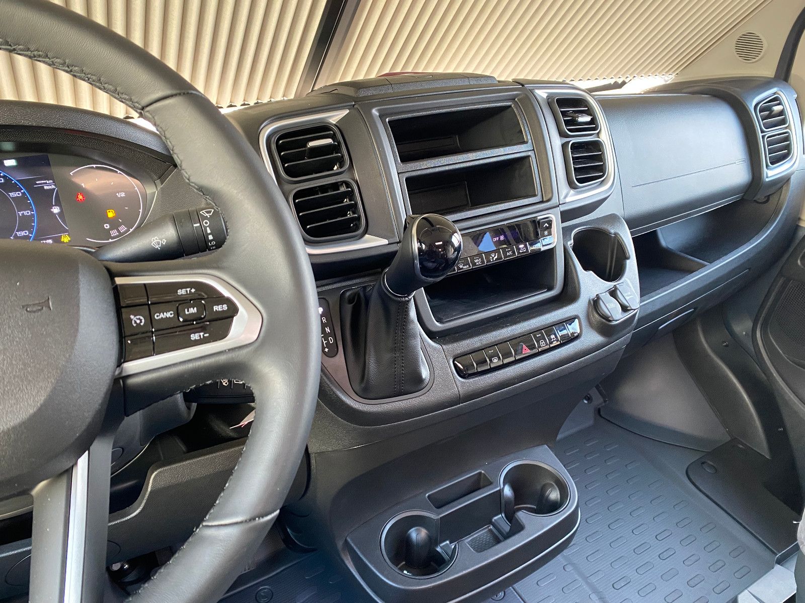 Fahrzeugabbildung Pössl 2WIN S Plus *AUTOMATIK*10.000 EURO Sale*