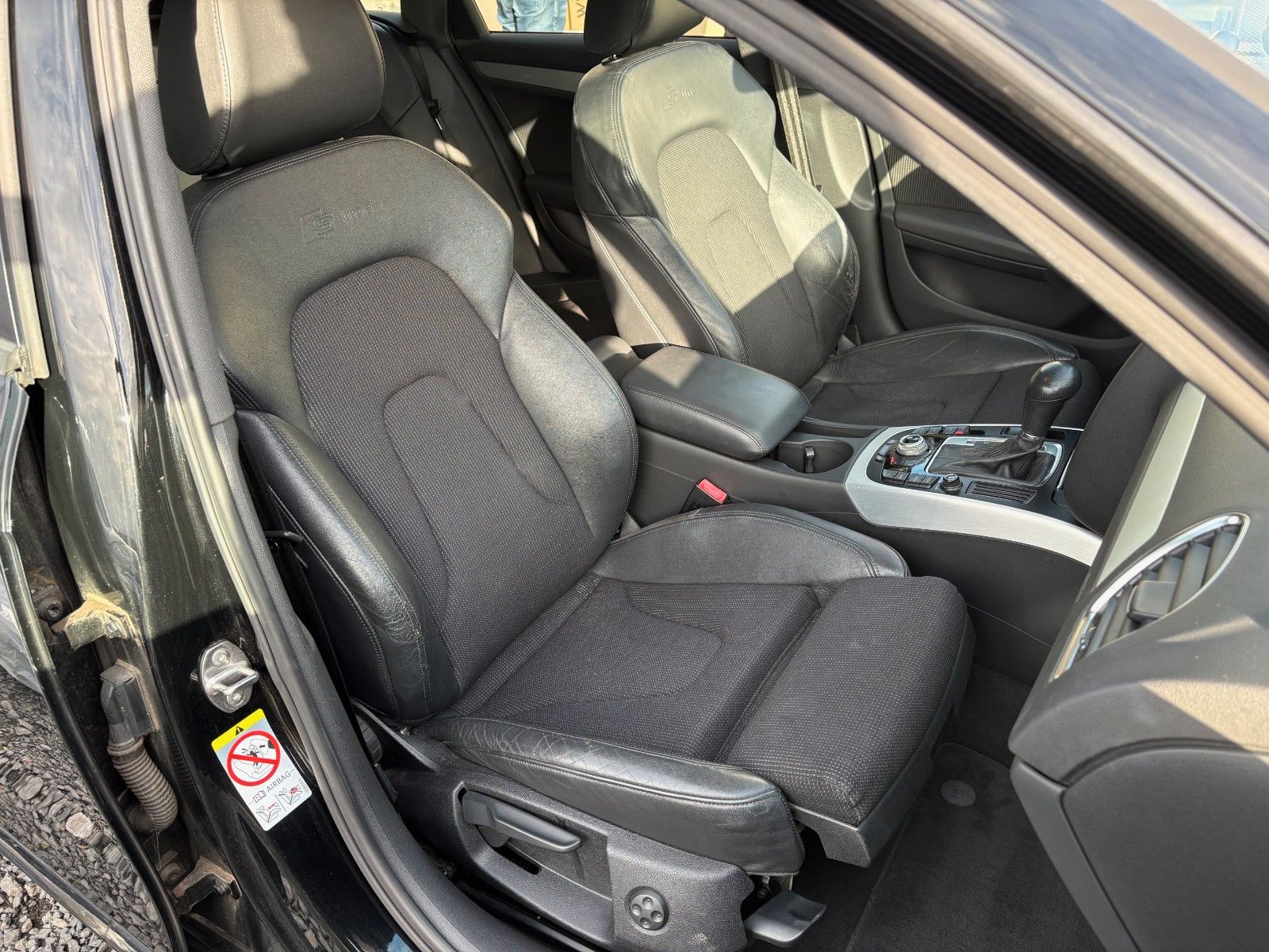 Fahrzeugabbildung Audi A4 Avant 2.0 TDI Aut. S LINE SPORTPAKET plus Nav