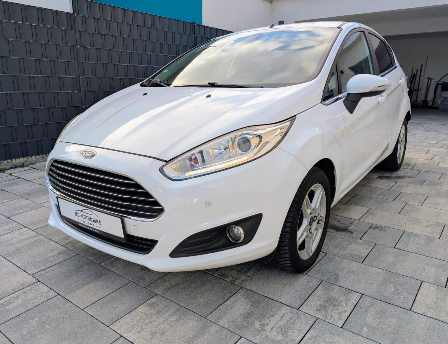 Ford Fiesta 1,0 Eco B. Titani./Scheckheft/TÜV NEU