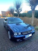 Jaguar XJ8 4.2 L Super V8 Vanden Plas (Daimler)