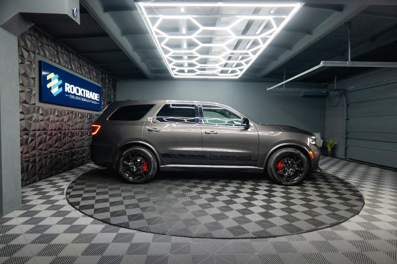 Fahrzeugabbildung Dodge Durango 5.7 V8 SRT 4x4 Night-Paket Modell 22 19%