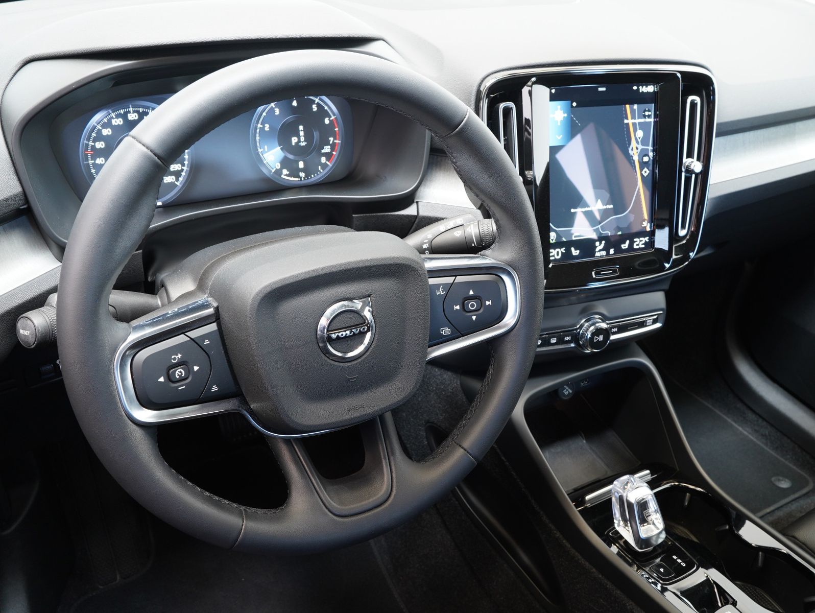 Fahrzeugabbildung Volvo XC40 B4 B Inscription LED/NAVI/ACC/LEDER/360°