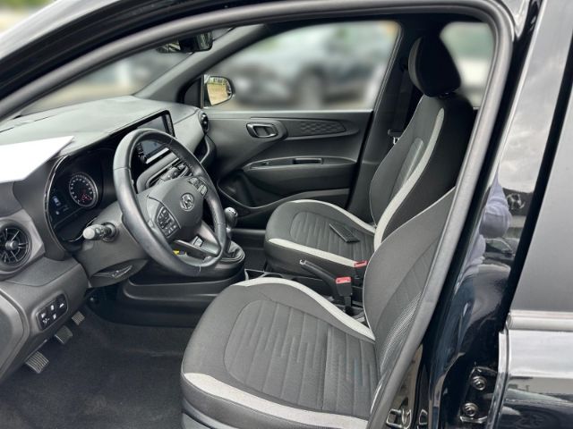 Fahrzeugabbildung Hyundai i10 Connect & Go Navi Apple CarPlay Android Auto