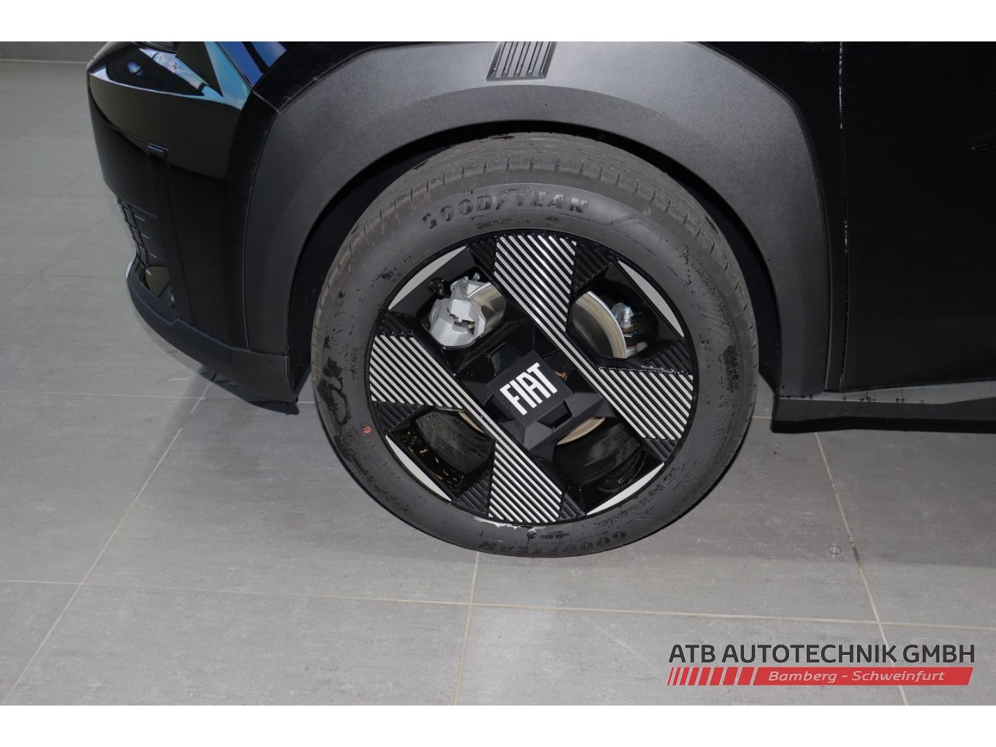 Fahrzeugabbildung Fiat Grande Panda La Prima Hybrid 1.2 eDCT Winter-Pak