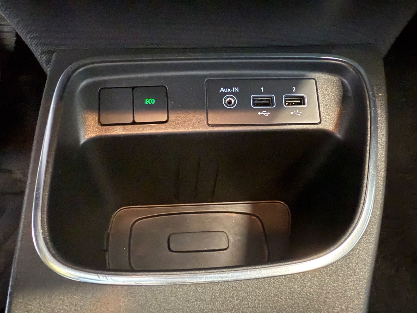 Fahrzeugabbildung Renault Twingo Techno Electric, Navi, Rückfahrkamera