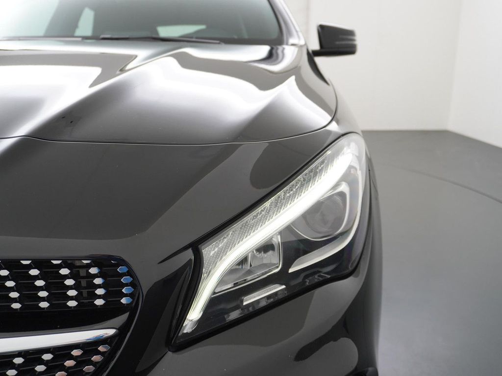 Mercedes-Benz CLA 250 Shooting Brake Sport 4MATIC Business kam