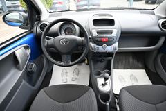 TOYOTA Aygo 1.0 Cool 5türig Automatik Klima PDC 2.Hd.