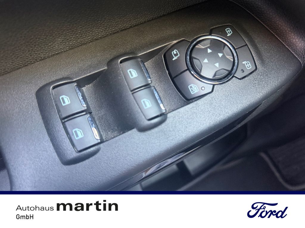 Fahrzeugabbildung Ford EcoSport 1.0 Titanium KAMERA XENON NAVI FACEL.