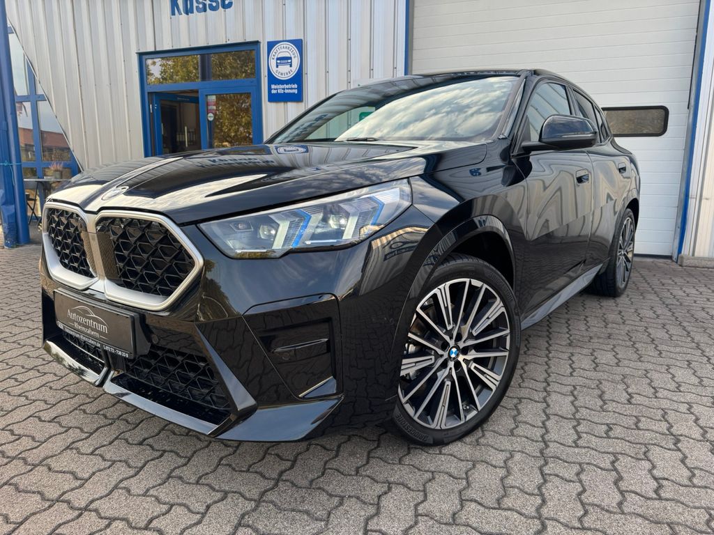 Image of BMW X2
