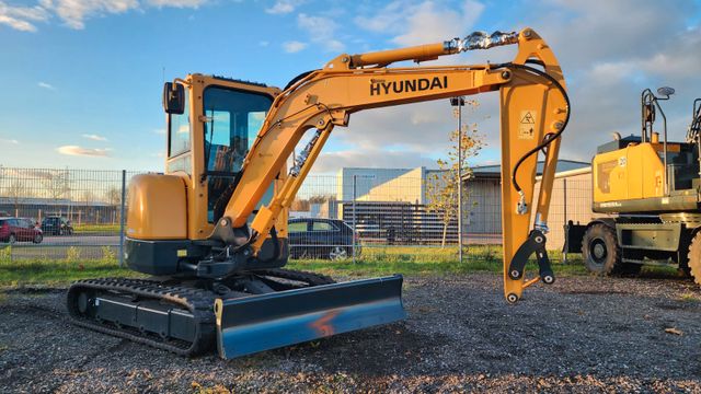 Hyundai R35z-9A