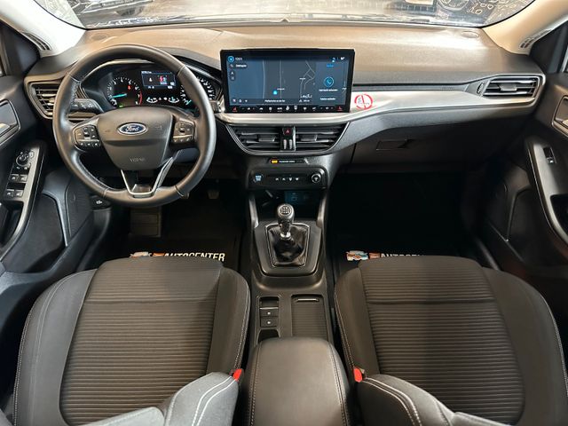 MYAUTOCENTER – Gebraucht- und Jahreswagen mit Werkstattservice in Pfaffenhofen Ford Focus *KEYLESS*ACC*NAV*1-HAND*2-ZONEN*