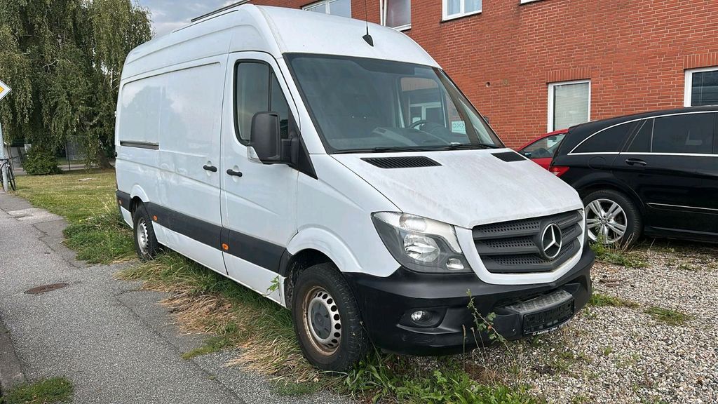 Image of Mercedes-Benz Sprinter