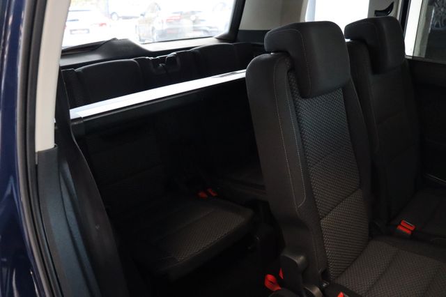 Fahrzeugabbildung Volkswagen Touran 1.6Ltr Comfortline |7SITZER|PANO|SHZ|PDC|