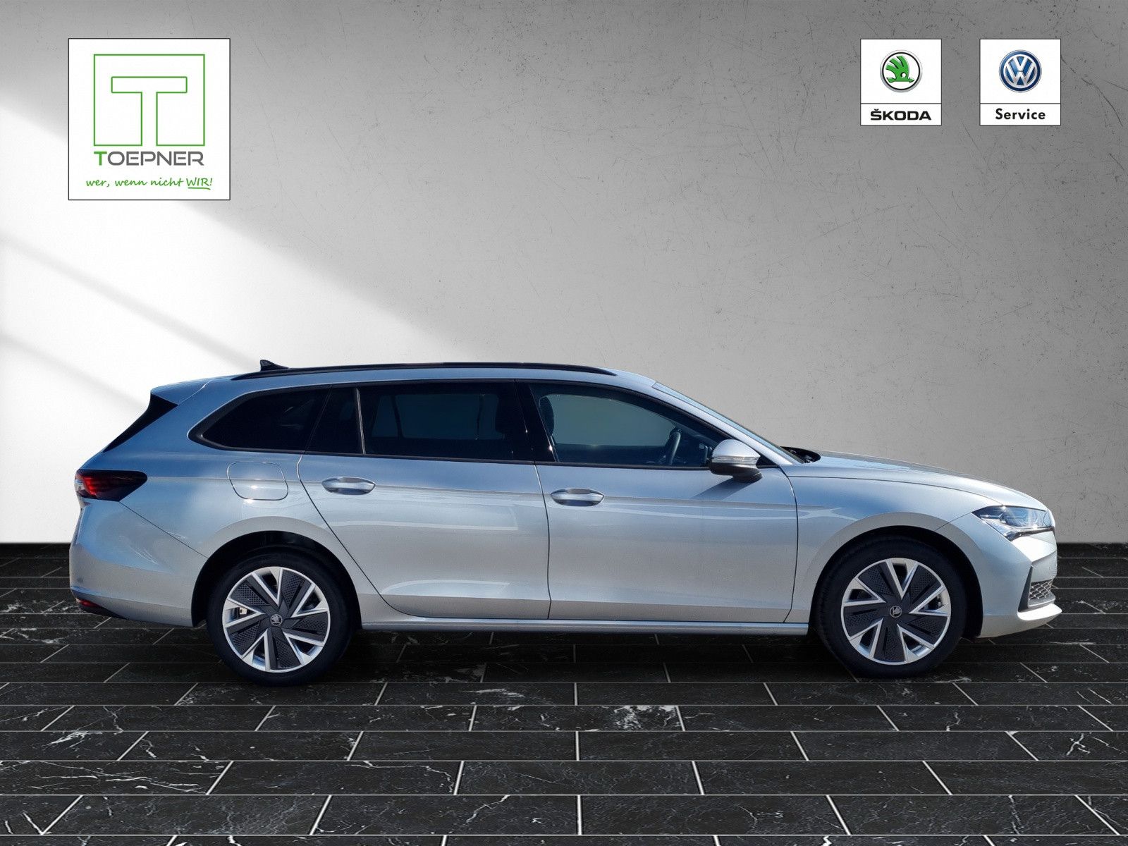 Fahrzeugabbildung SKODA Superb Combi 2.0TDI Selection AHK LI&SI FAHRASSI