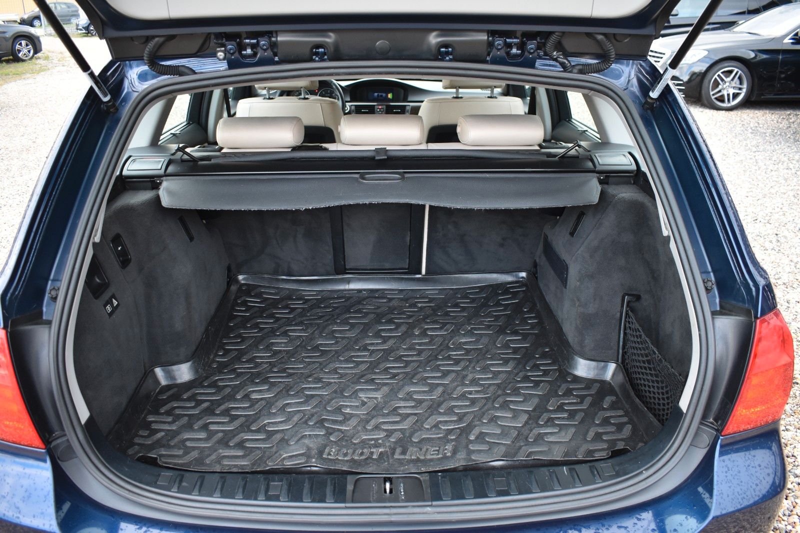 Fahrzeugabbildung BMW 325 d Touring Edition Exclusive