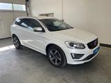 Volvo XC60 D4 R-Design*Momentum**Kamera*ACC*Navi* SHZ+ - Volvo XC60: 4d