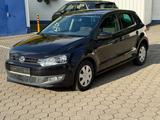 Volkswagen Polo V Team*SCHECKHEFT BEI VW*SITZHEIZUNG*TÜV* - Volkswagen Polo aus 2011: Team