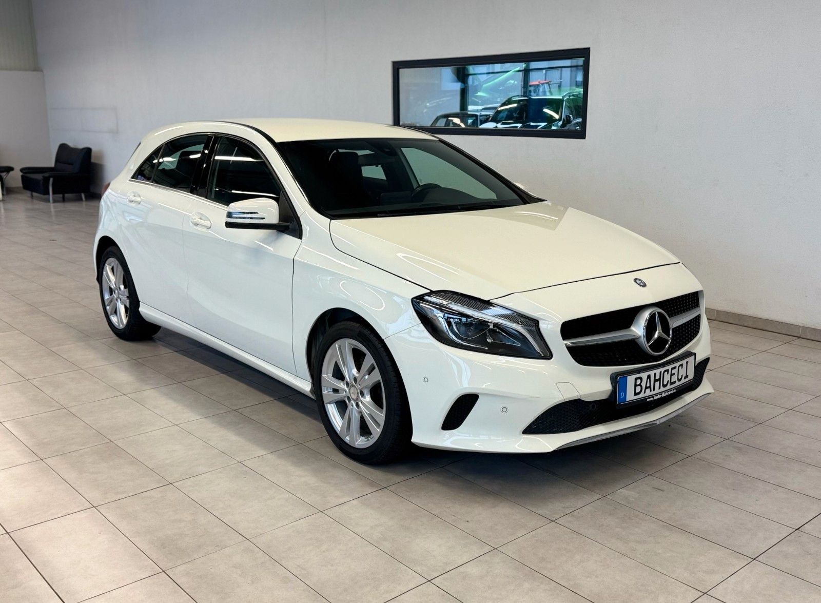 MERCEDES-BENZ A 160 1,6 L Score*LED*RFK*Navi*SHZ*Klima*
