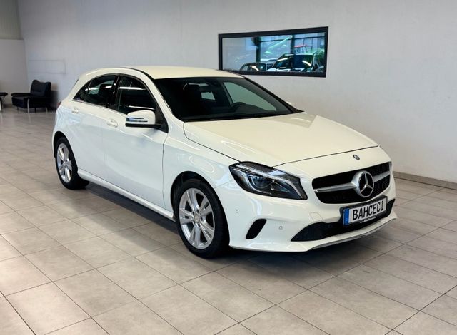 MERCEDES-BENZ A 160 1,6 L Score*LED*RFK*Navi*SHZ*Klima*