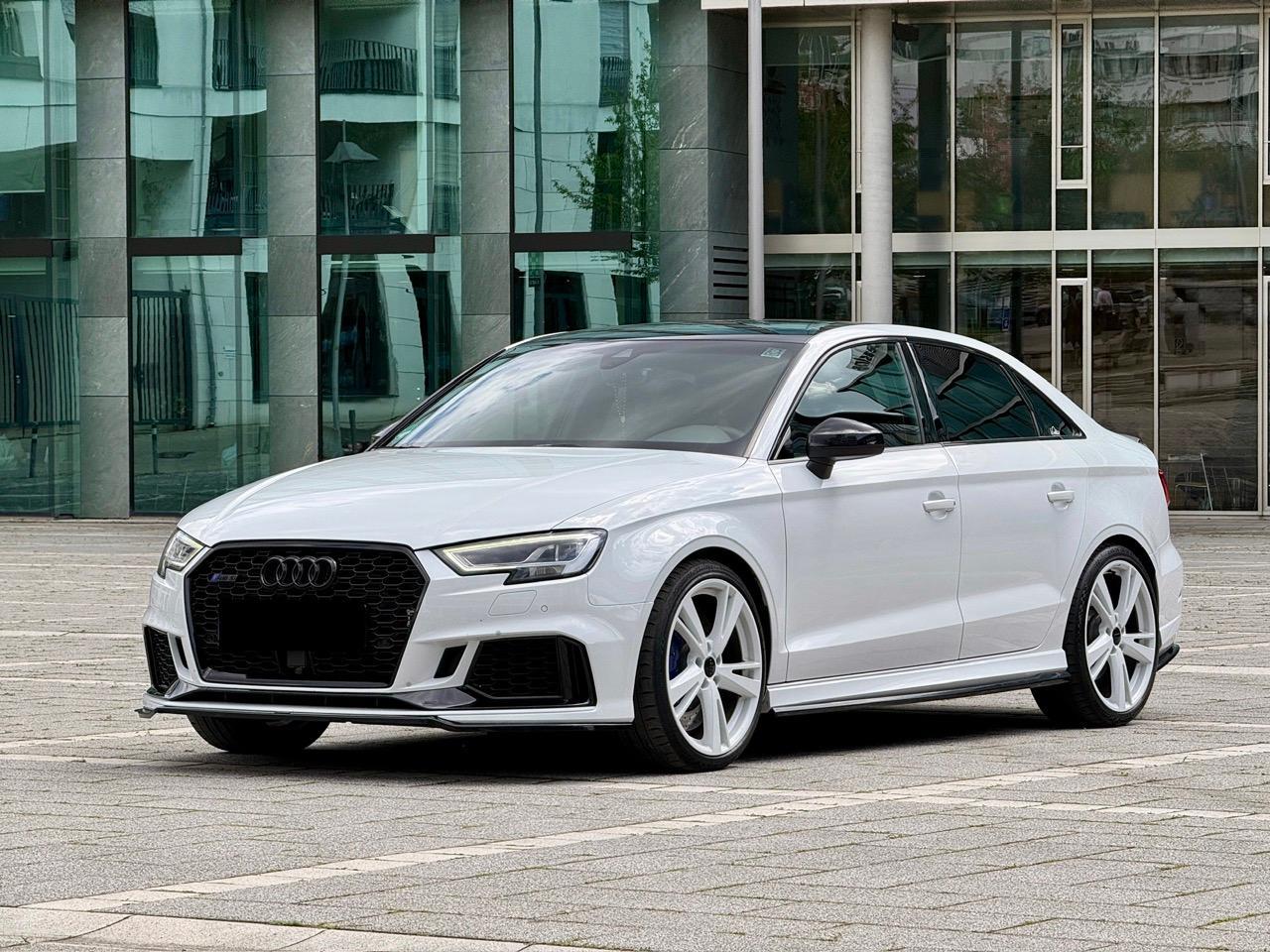 Audi RS3 2.5 20V TFSI 2.5 TFSI quattro RS Engineers