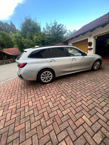 BMW 320d Touring Advantage Automatik Advantage