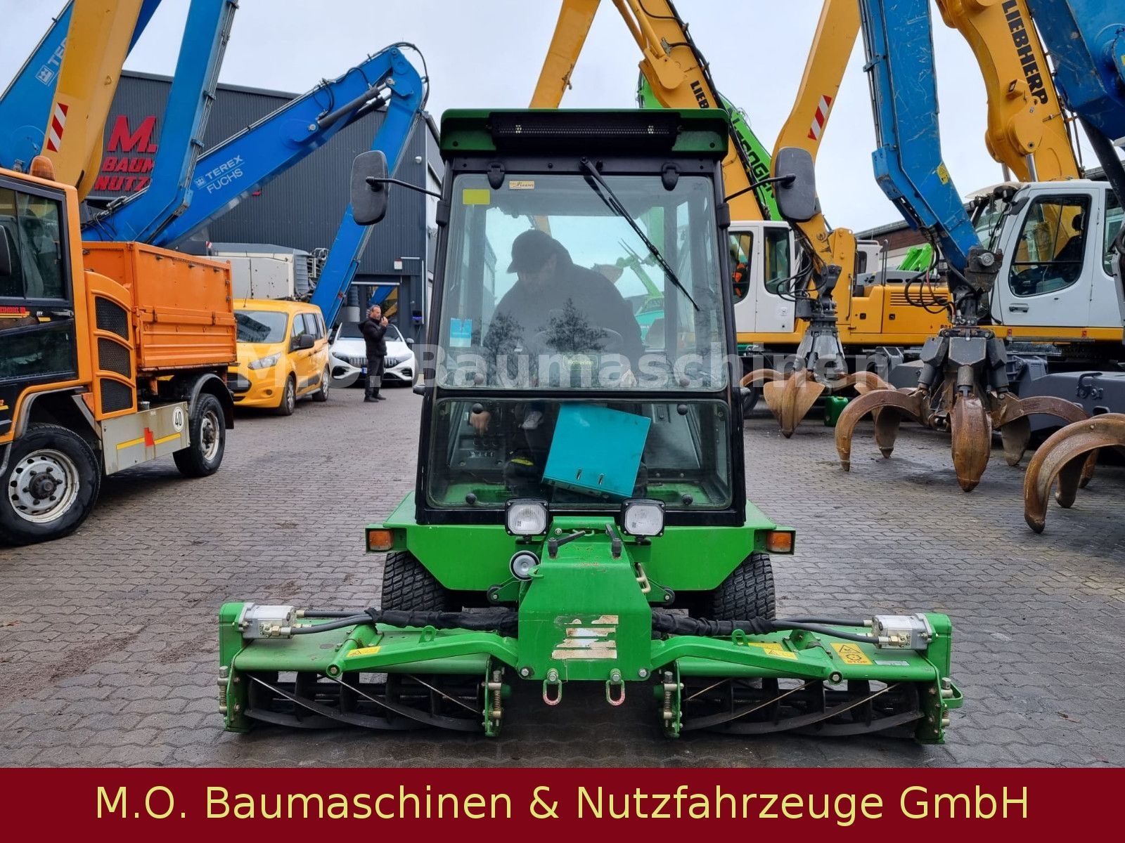 Fahrzeugabbildung John Deere Roberine 1203